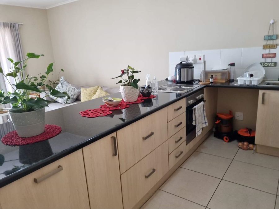 To Let 1 Bedroom Property for Rent in Mowbray Western Cape